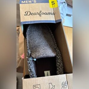 Dearfoams Men's Versatile Tan Slippers